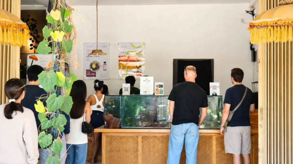 Guests ordering at Warung Dangin